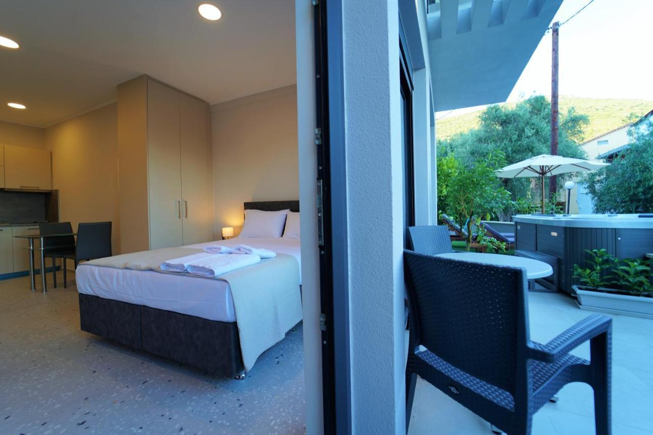 Moonlight Suites Parga Exterior foto