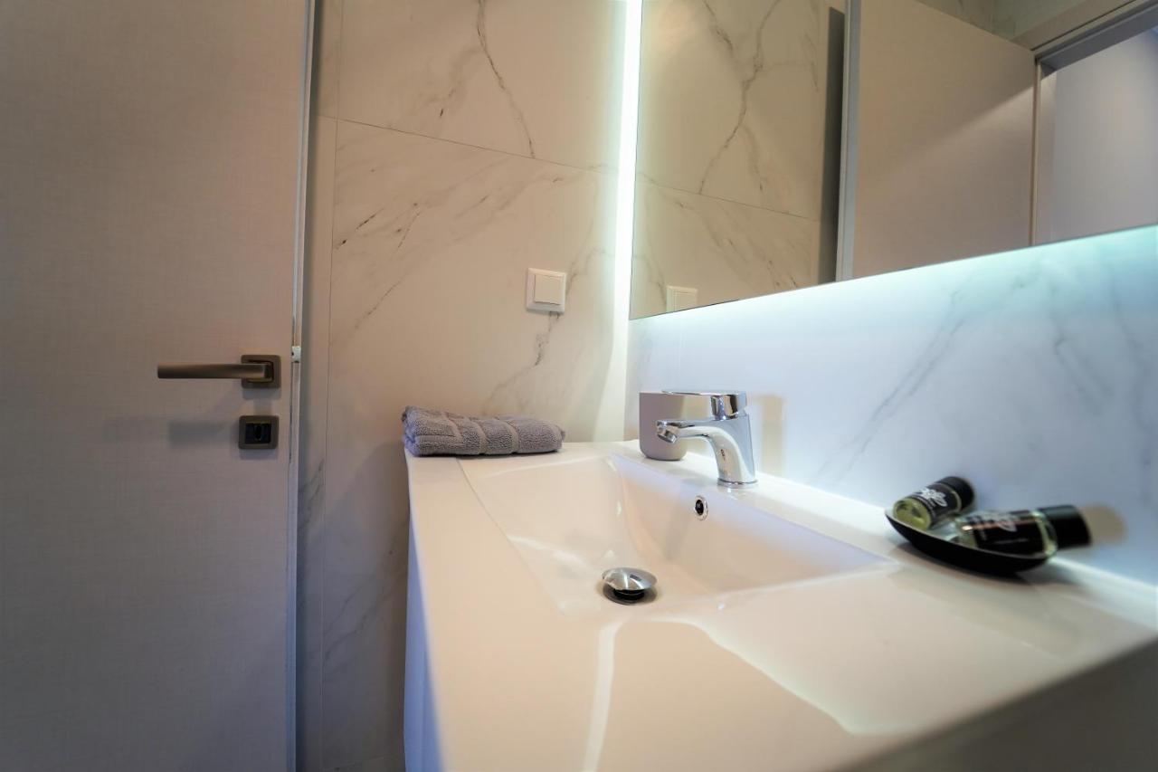 Moonlight Suites Parga Exterior foto
