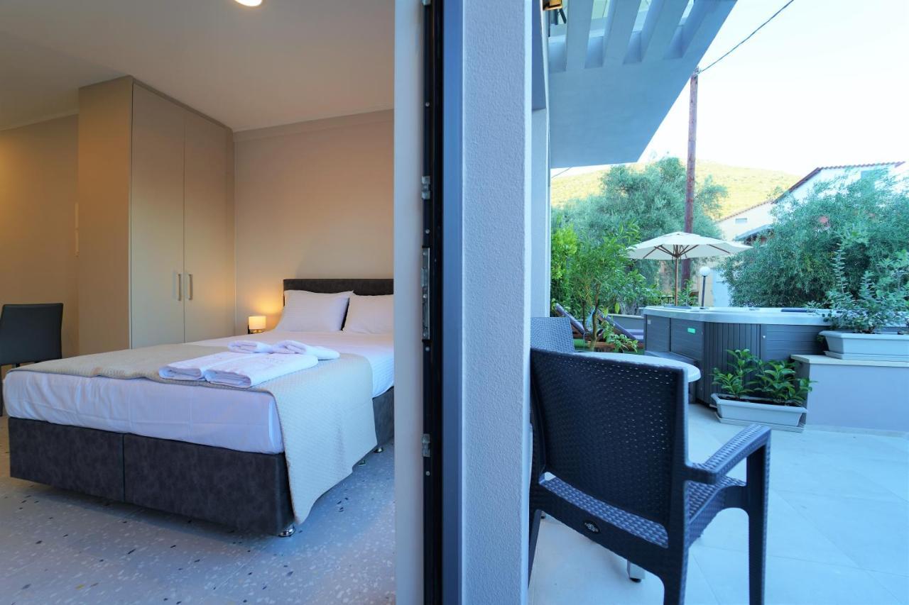 Moonlight Suites Parga Exterior foto